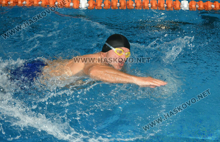 22 души на курс за водни спасители в Хасково