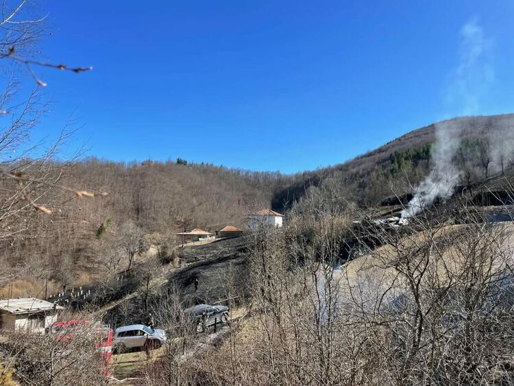 Множество пожари в региона – огън, запален от 54-годишен мъж, нанесе сериозни щети