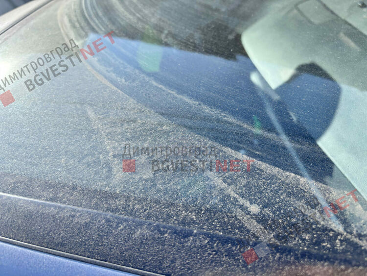 С какво бе посипан Димитровград през уикенда? Прах, пепел или сажди, съдържащи метали?