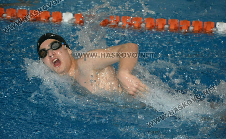 22 души на курс за водни спасители в Хасково