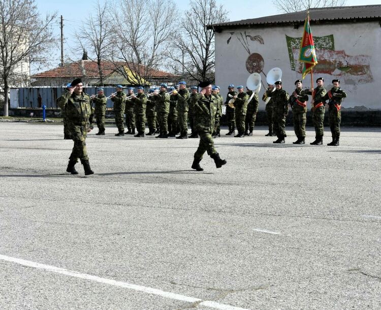 IV Артилерийски полк – Асеновград отбеляза празника на Артилерията
