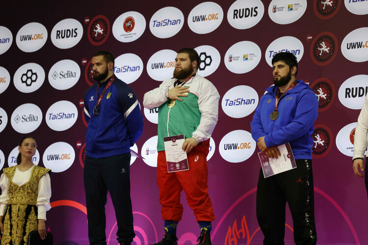 Георги Иванов ликува в Албания. Българският борец е европейски шампион