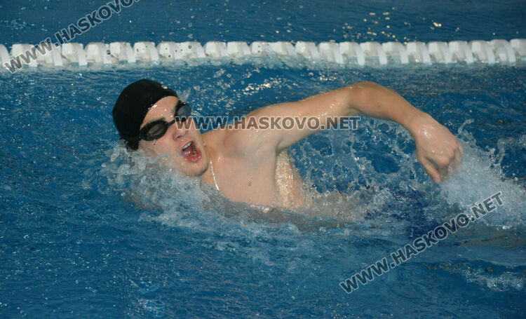 22 души на курс за водни спасители в Хасково