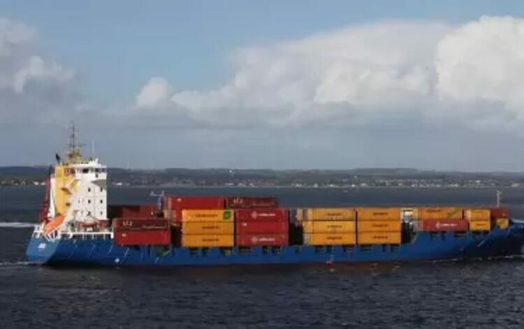 Карго кораб удари танкер в Северно море