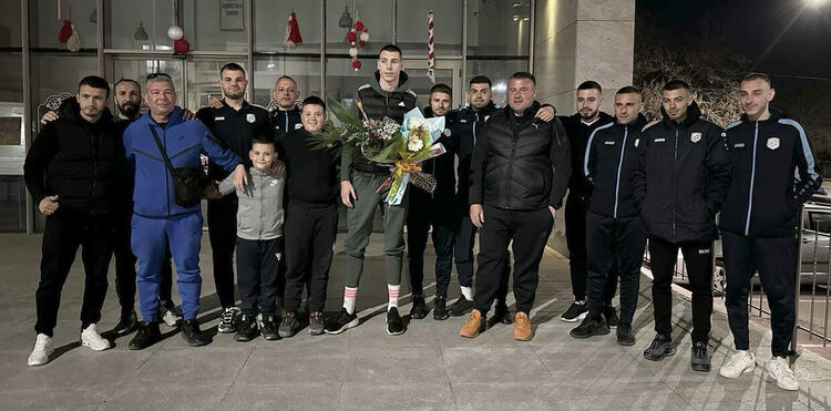 Посрещнаха европейския шампион Божидар Саръбоюков в Харманли