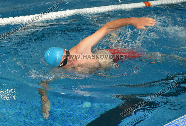 22 души на курс за водни спасители в Хасково