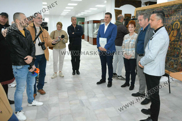 Хасково получи уникална йерусалимия и други артефакти, спасени от Агенция „Митници“
