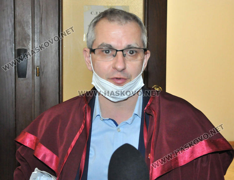 прокурорът Атанас Палхутев