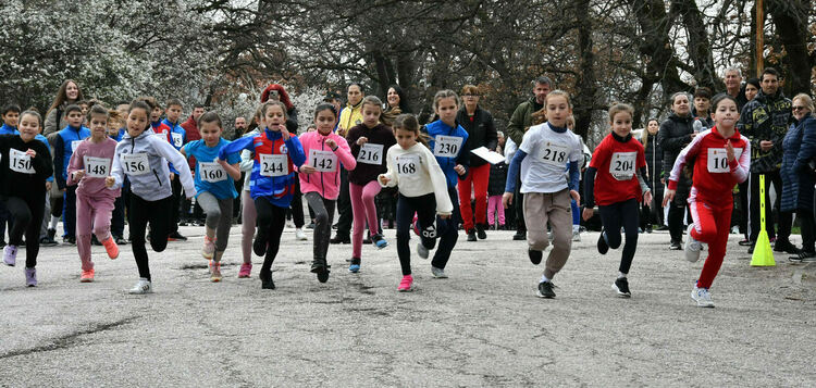 Лекоатлети от Хасково, Харманли, Стара Загора и Пловдив ще участват в традиционния крос „Клокотница“ 