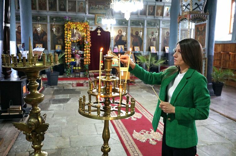 С литургия отбелязаха 15-годишнината от пострижението в монашество на архимандрит Максим