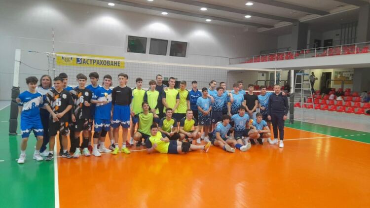 Ученически игри 2025: Областният етап по волейбол събра рекорден брой отбори