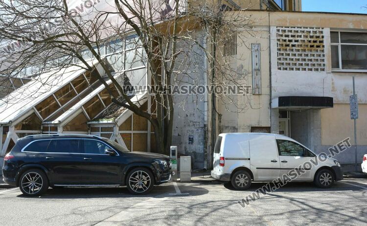 Хасковски фирми и граждани все повече купуват електромобили заради екологичност и икономичност
