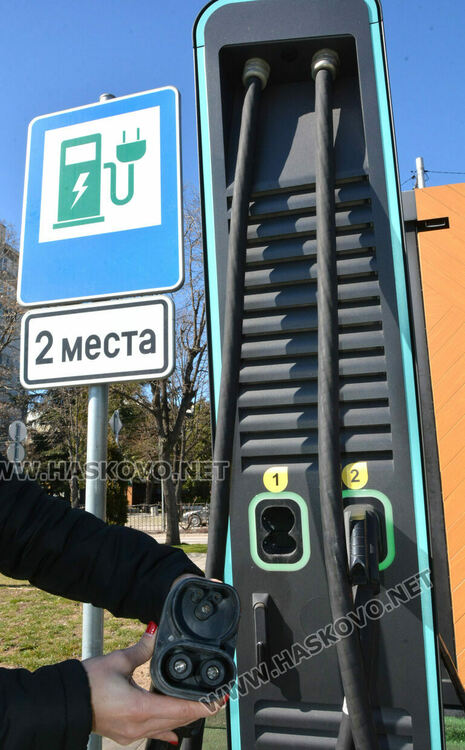 Хасковски фирми и граждани все повече купуват електромобили заради екологичност и икономичност