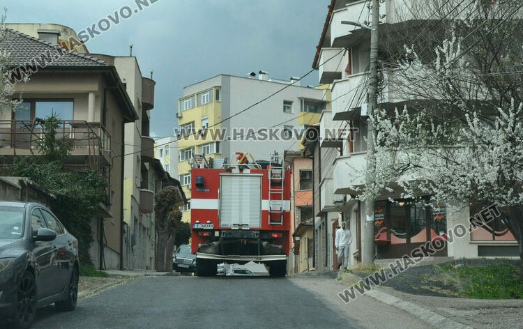 Изгоряха три пластмасови контейнера срещу ПМГ на бул. „Стефан Стамболов“