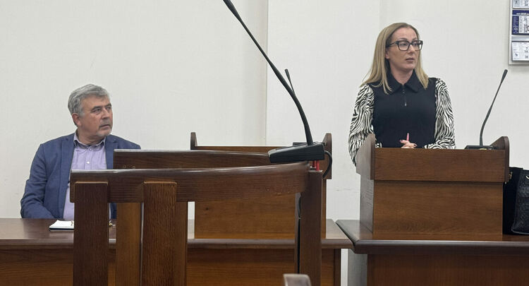 Ученици от ФСГ слушаха лекция в съда за видеоконферентните връзки