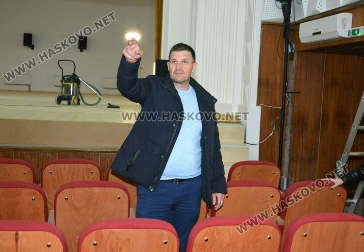 Завършва ремонтът на читалище „Заря“ в Хасково