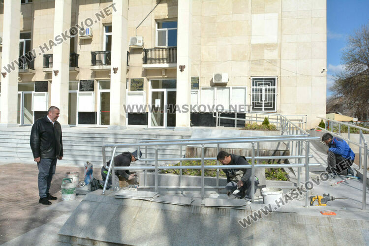 Завършва ремонтът на читалище „Заря“ в Хасково