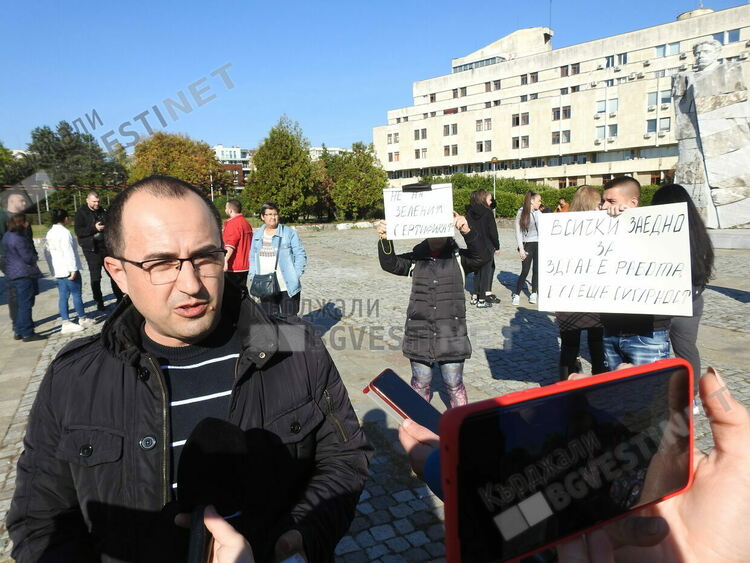 Ресторантьорите в Кърджали излизат днес на протест, настояват за 9% ДДС в бранша