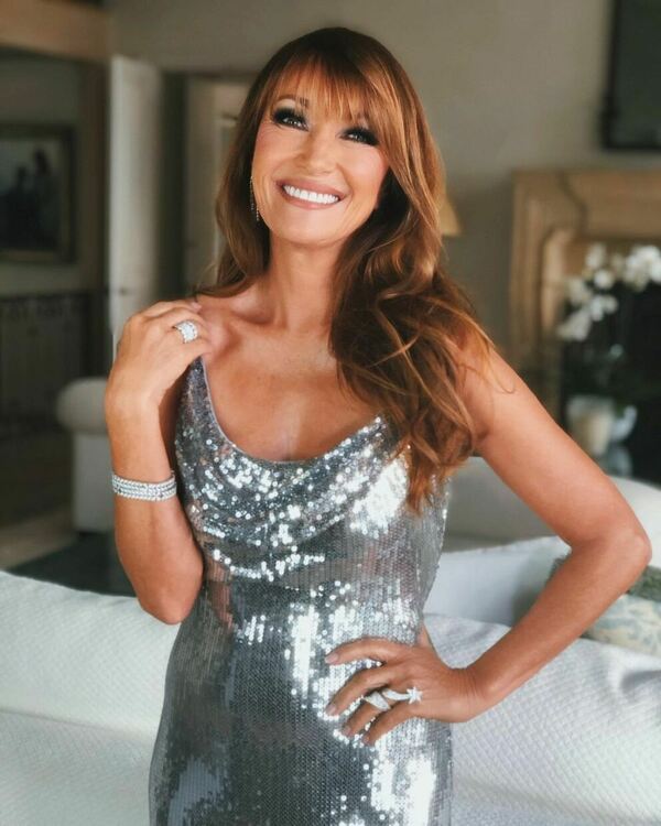 И на 74 години Джейн Сиймор продължава да е в топ форма