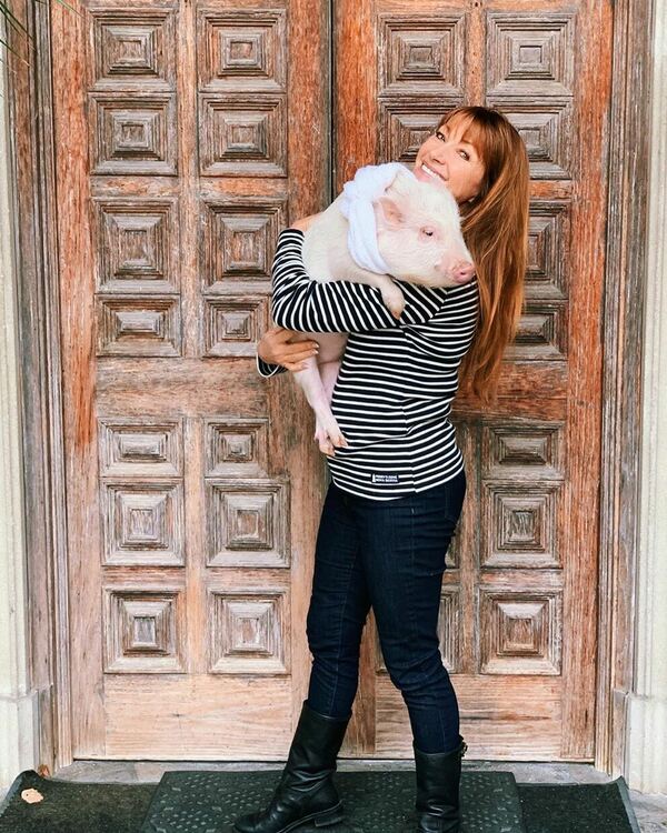 И на 74 години Джейн Сиймор продължава да е в топ форма