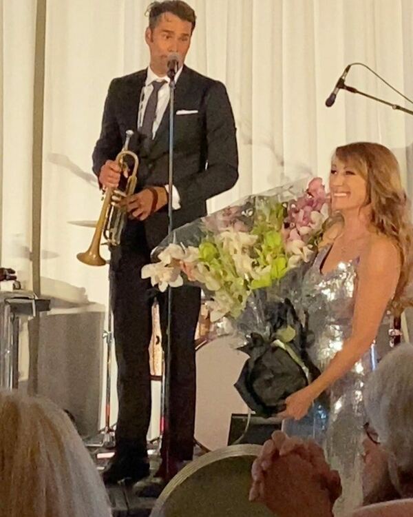 И на 74 години Джейн Сиймор продължава да е в топ форма