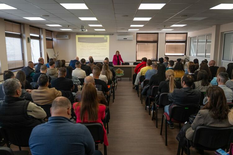 Студенти от Филиал – Смолян на ВСУ „Черноризец Храбър“ с практическо обучение в Областна администрация Пловдив