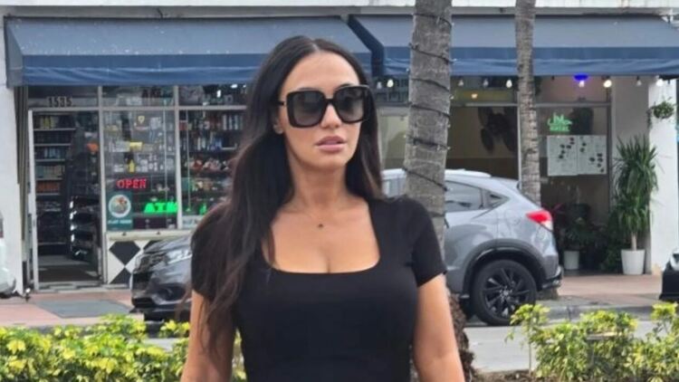 Мария Илиева се бунтува срещу предразсъдъците с новата си песен