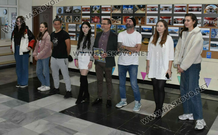 Три поколения фотографи представят забележителностите на Хасково в изложба