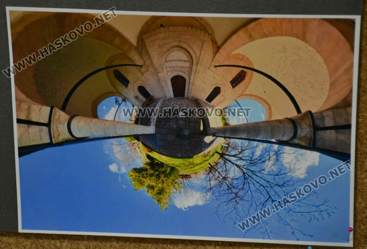 Три поколения фотографи представят забележителностите на Хасково в изложба