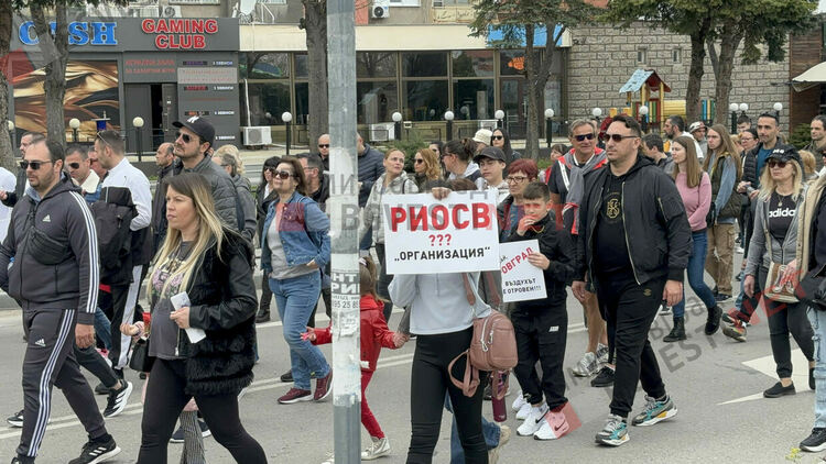 Стотици блокираха международния път край Димитровград, борят се за чист въздух