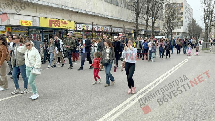 Стотици блокираха международния път край Димитровград, борят се за чист въздух