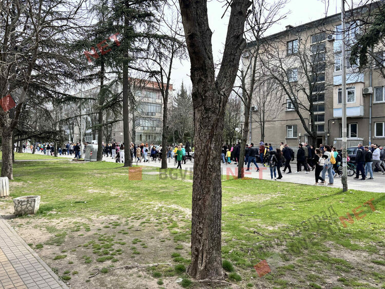 Стотици блокираха международния път край Димитровград, борят се за чист въздух