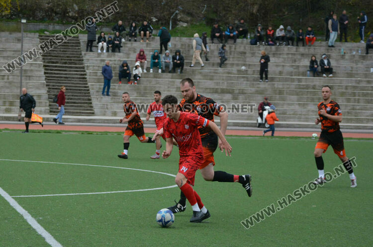 ФК „Хасково“ увеличи серията от победи на 14 поредни