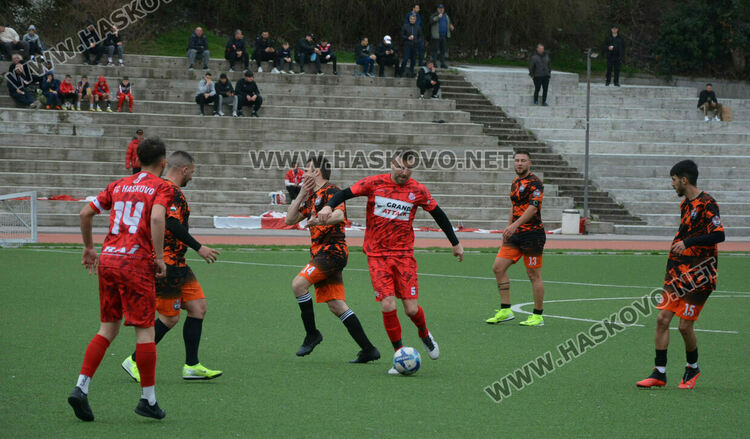ФК „Хасково“ увеличи серията от победи на 14 поредни