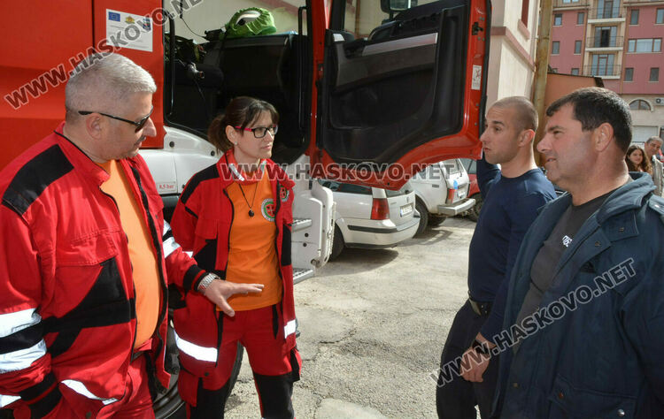 Пожарната в Хасково обучава граждани на реакции в случаи на горски пожари 