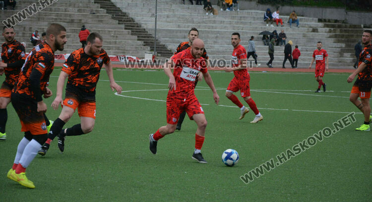 ФК „Хасково“ увеличи серията от победи на 14 поредни