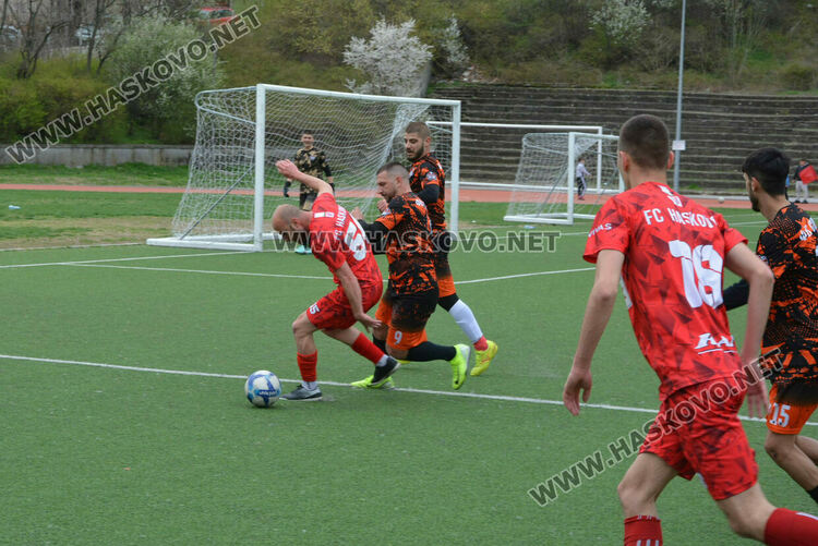 ФК „Хасково“ увеличи серията от победи на 14 поредни