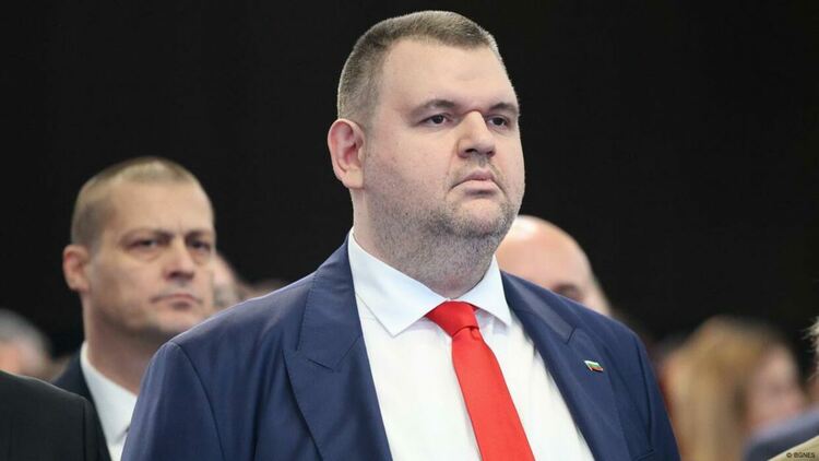 Лидерът на „ДПС - Ново начало“ Делян Пеевски