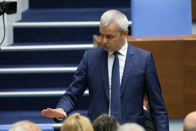 „Възраждане“ внася вот на недоверие към кабинета заради „системен провал във външната политика“