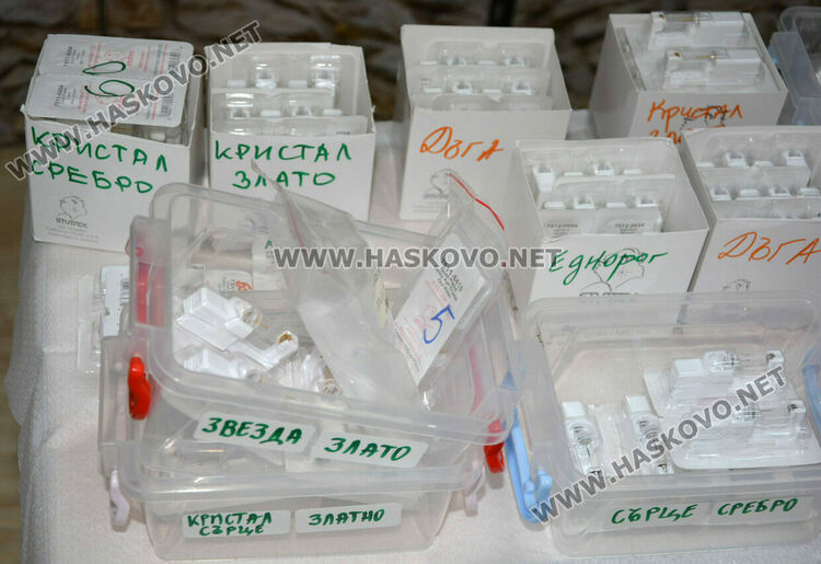 На Благовещение дупчат уши на бебета, тийнейджърки и възрастни за бързо заздравяване 