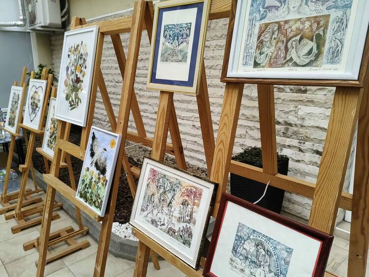 Изложба „Силен дух“ бе открита в галерия „Атриум“ на областната администрация