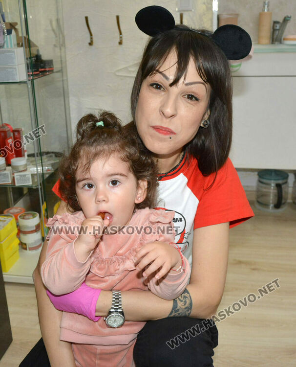 На Благовещение дупчат уши на бебета, тийнейджърки и възрастни за бързо заздравяване 