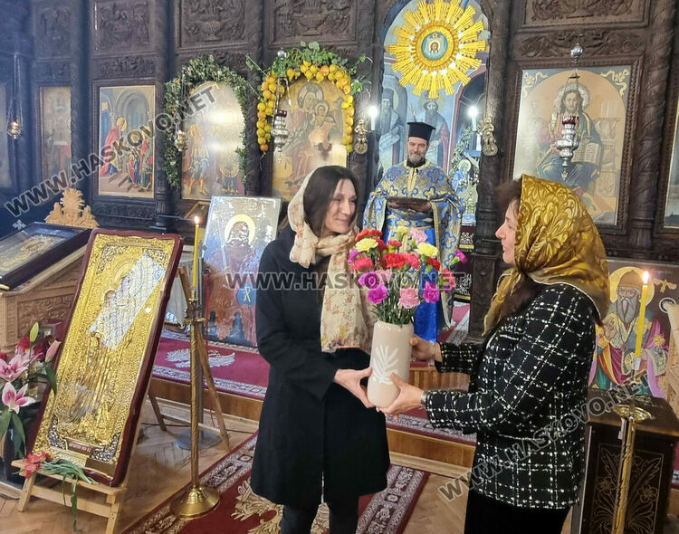 Отслужиха Света литургия за Благовещение в Хасково