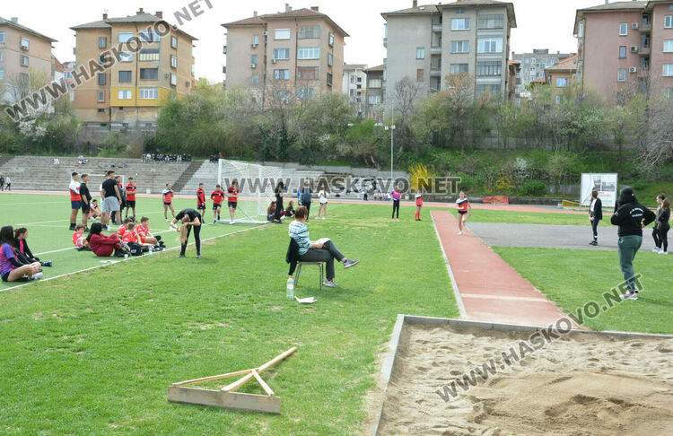 Хасково бе домакин на областния кръг от ученическите игри по лека атлетика