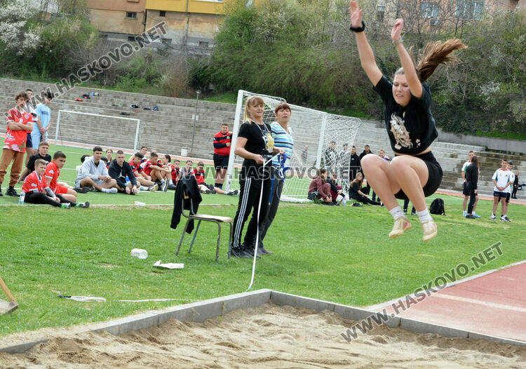 Хасково бе домакин на областния кръг от ученическите игри по лека атлетика