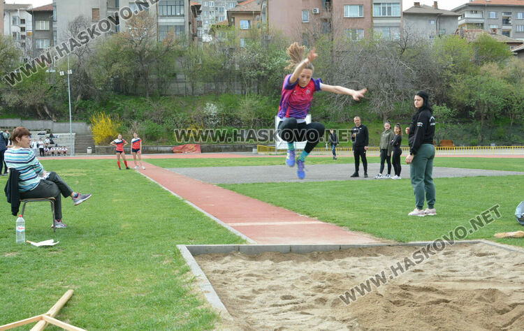Хасково бе домакин на областния кръг от ученическите игри по лека атлетика