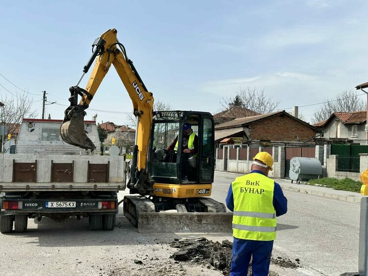 От „Болярово“ и „Червена стена“ започна смяната на общо 15 км водопроводи в Хасково