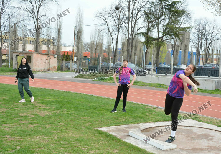 Хасково бе домакин на областния кръг от ученическите игри по лека атлетика