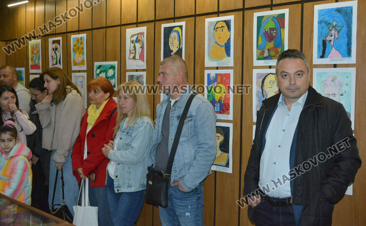 Наградиха победителите в националния конкурс за рисунка „Детство вълшебство“ 