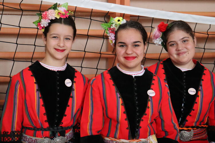 ОУ „Любен Каравелов“ в Хасково чества патронен празник